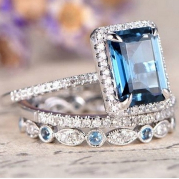 Size 6🎀3pc 925 Blue Sparkling Diamond Ring - Picture 5 of 5